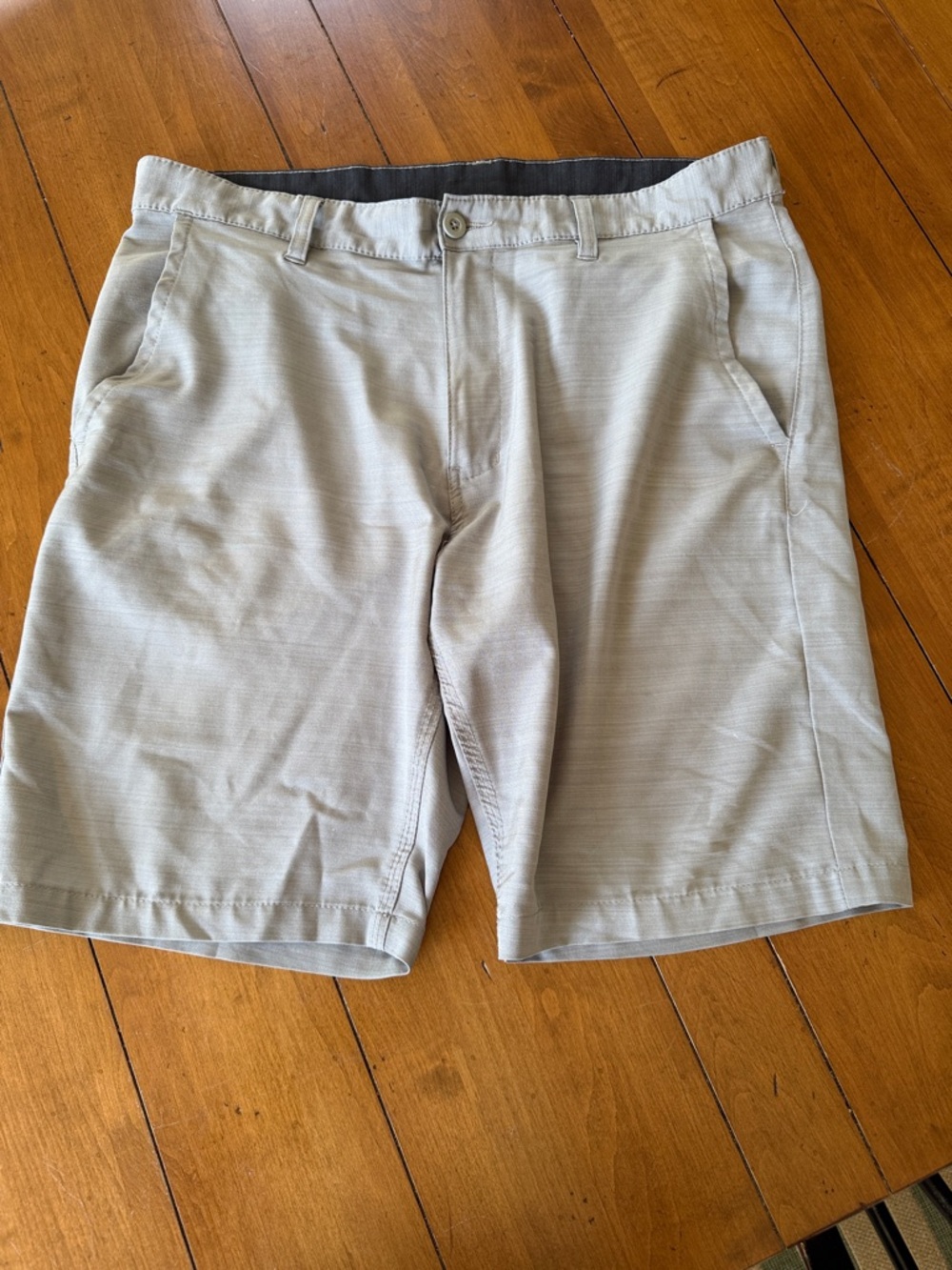 Men's Flat-Front Shorts in Light Grey Fast Dry by Burnside Size 34